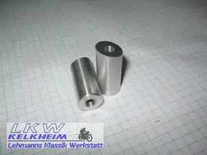 Gedrehte Abstandshalter für den hinteren Alu-Kotflügel der BMW R100RS Gedrehte Abstandshalter für den hinteren Alu-Kotflügel der BMW R100RS