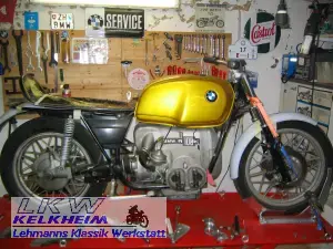 BMW R100RS mit provisorisch fixierten Alu-Kotflügeln BMW R100RS mit provisorisch fixierten Alu-Kotflügeln