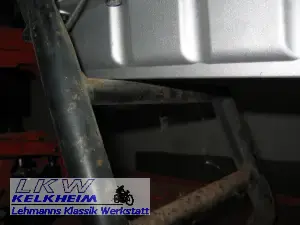 BMW R100RS mit vergrößerter Ölwanne und ca. 1 mm Spiel zwischen dem Hauptständer BMW R100RS mit vergrößerter Ölwanne und ca. 1 mm Spiel zwischen dem Hauptständer