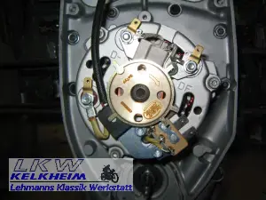 Lichmaschine und Pickup an den BMW R100RS Rumpfmotor montiert Lichmaschine und Pickup an den BMW R100RS Rumpfmotor montiert