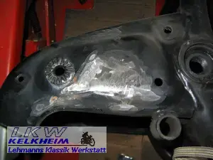 BMW R90S Einhandbremse - Halter für Bremszylinder abgeflext BMW R90S Einhandbremse - Halter für Bremszylinder abgeflext