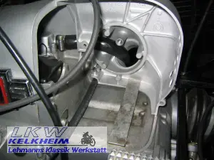 BMW R90S rechte Luftfilterabdeckung montiert BMW R90S rechte Luftfilterabdeckung montiert