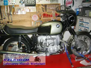 BMW R90S Die Sitzbank ist auch montiert BMW R90S Die Sitzbank ist auch montiert